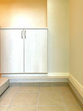 (玄関)