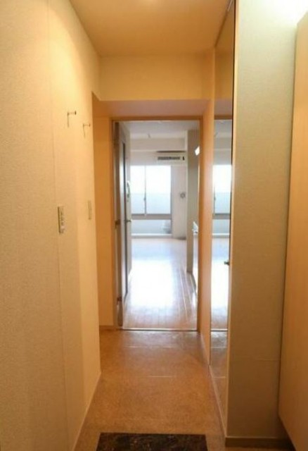 ※同仕様写真含む(玄関)