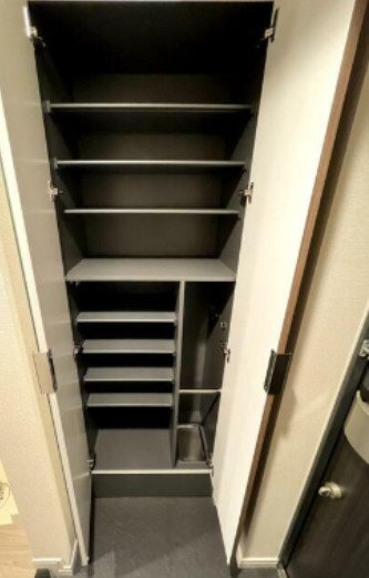 ※同仕様写真含む(玄関)