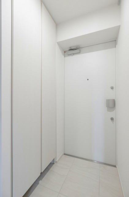 ※同仕様写真含む(玄関)