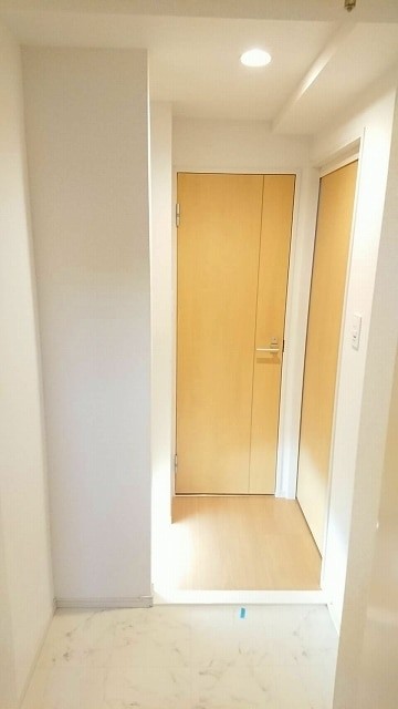 ※同仕様写真含む(玄関)