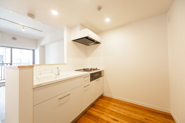 ※写真は同タイプ住戸です。(キッチン)