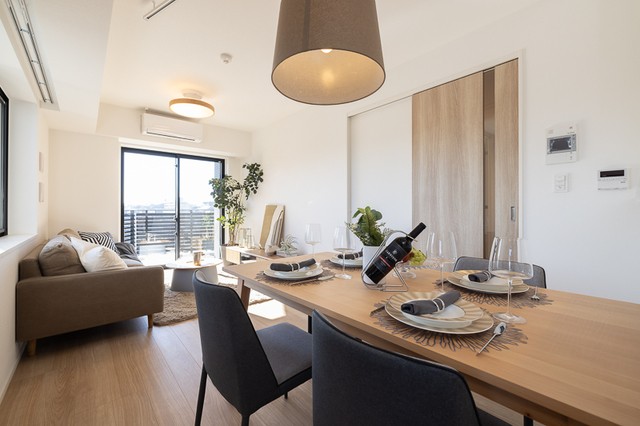 ※写真は同タイプ住戸です。(居間)