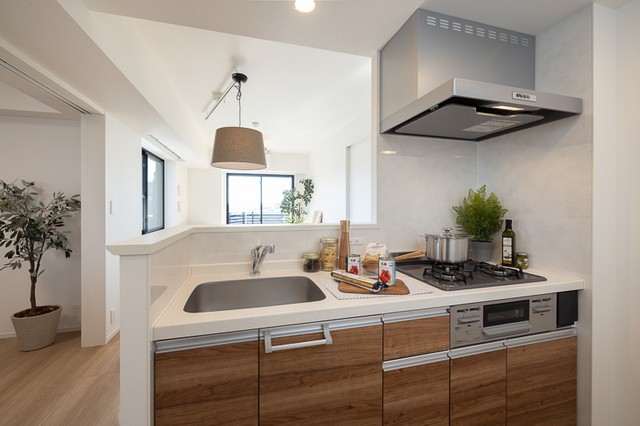 ※写真は同タイプ住戸です。(キッチン)