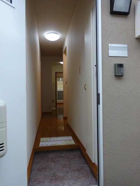 (玄関)