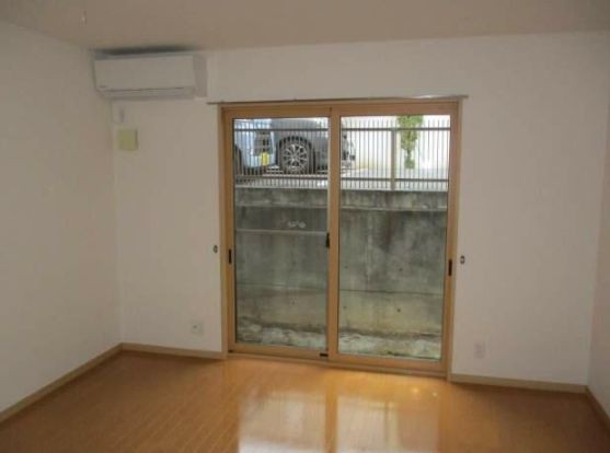 ※同仕様写真含む(居間)