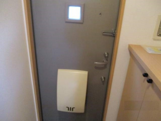 ※同仕様写真含む(玄関)