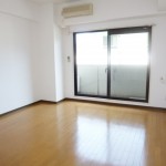 ※同仕様写真を含む(居間)