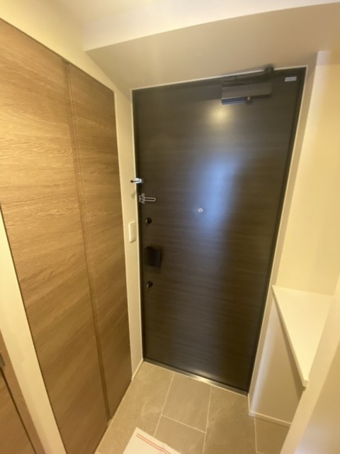 ※同仕様写真含む(玄関)