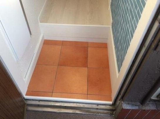 ※同仕様写真含む(玄関)