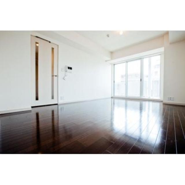 ※写真は同タイプ住戸です。(居間)