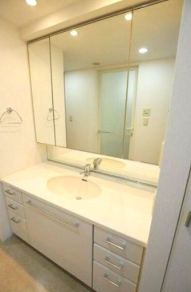 ※同仕様写真含む(内装)