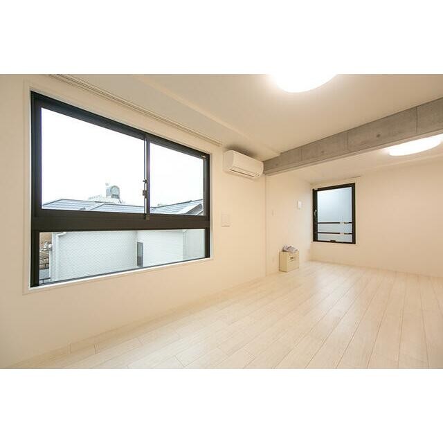 ※同仕様写真含む(居間)