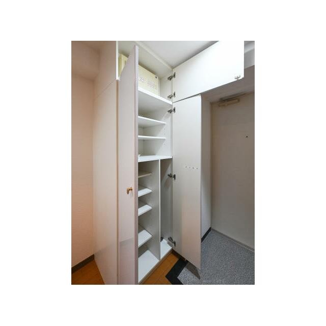 シューズボックス