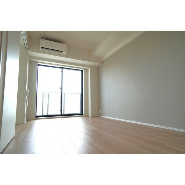 ※写真は同タイプ住戸です。(居間)