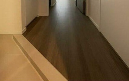 ※同仕様写真含む(玄関)