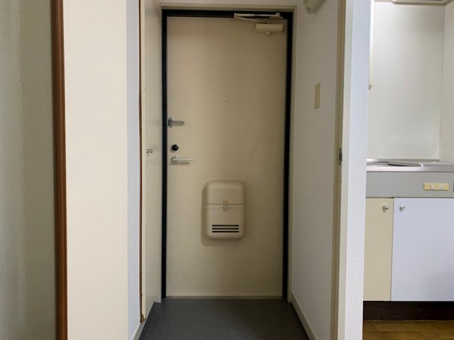 (玄関)