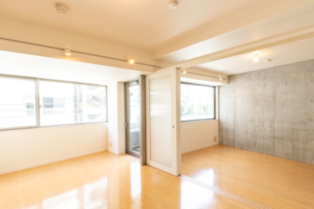 ※写真は同タイプ住戸です。(居間)