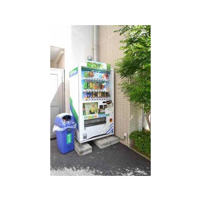 敷地内には自動販売機もあり