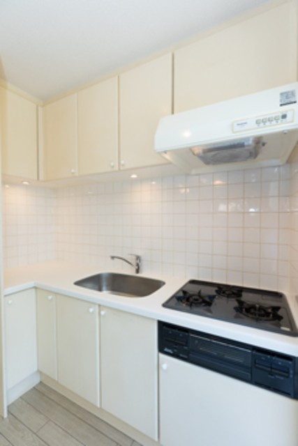 ※写真は同タイプ住戸です。(キッチン)