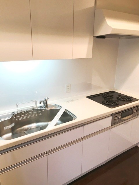 ※写真は同タイプ住戸です。(キッチン)