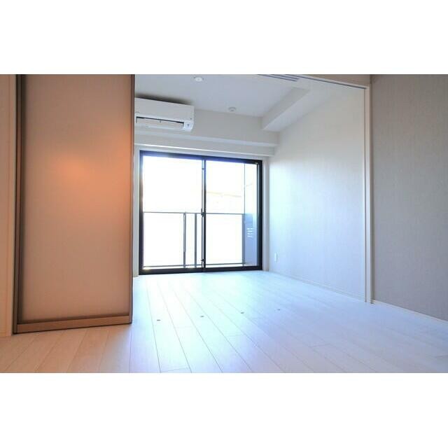 ※写真は同タイプ住戸です。(居間)