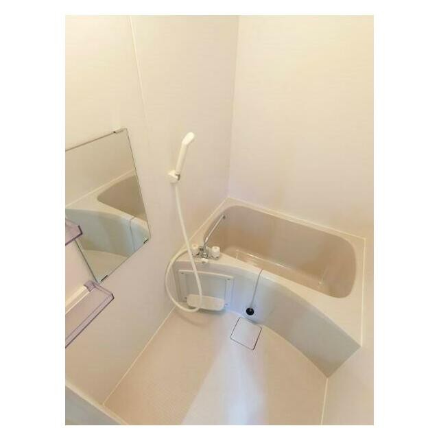 一日の疲れはお風呂に入ってリフレッシュ！(風呂)