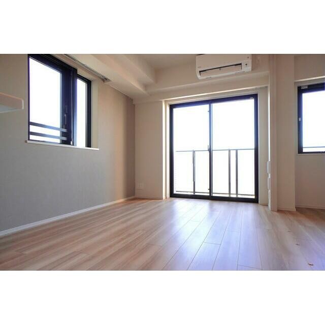 ※写真は同タイプ住戸です。(居間)