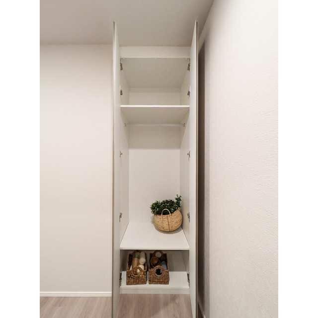 【家具/調度品に関しては配置例を示したものであり、実際の賃貸には含まれません】(内装)