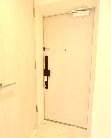 ※同仕様写真(玄関)