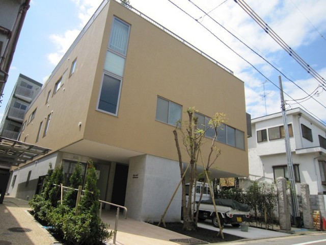 世田谷区下馬６丁目 【賃貸居住】マンション