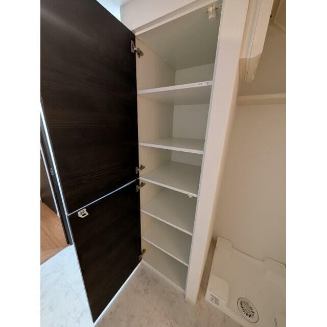 室内洗濯機置場・リネン庫