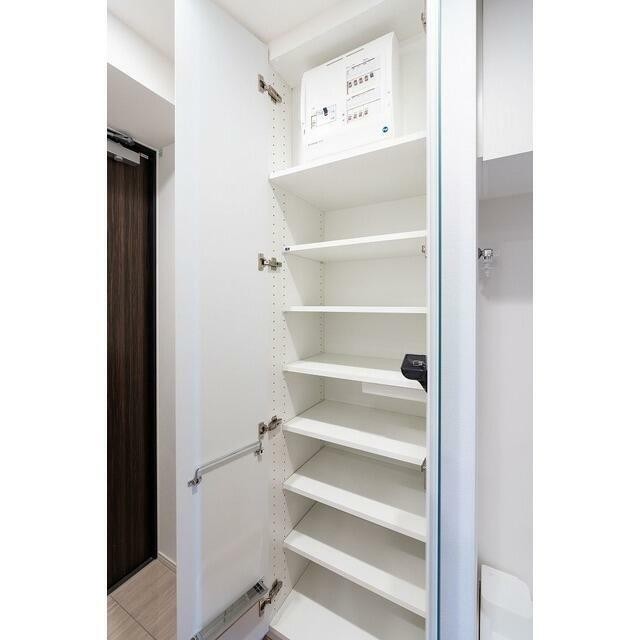 シューズボックス