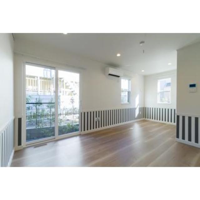 ※写真は同タイプ住戸です。(居間)