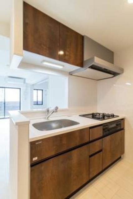 ※写真は同タイプ住戸です。(キッチン)