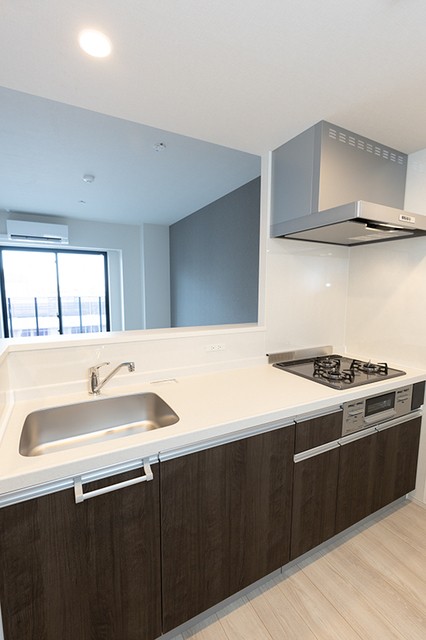 ※写真は同タイプ住戸です。(キッチン)