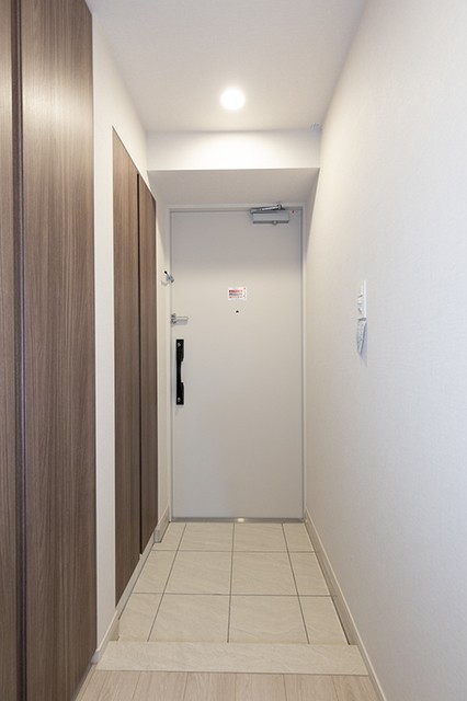 ※写真は同タイプ住戸です。(玄関)