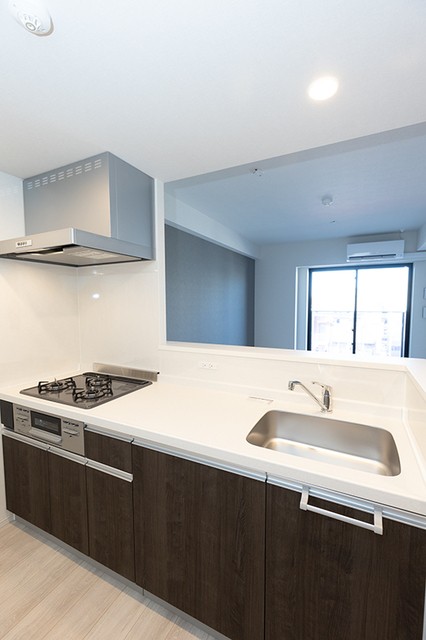 ※写真は同タイプ住戸です。(キッチン)