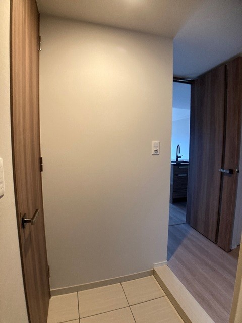 ※写真は同タイプ住戸です。(玄関)