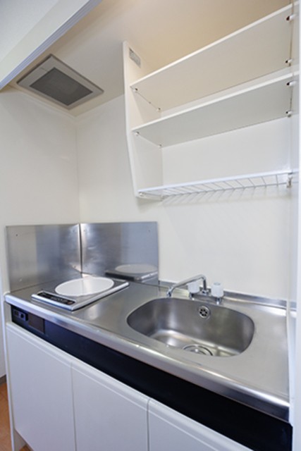 ※写真は同タイプ住戸です。(キッチン)