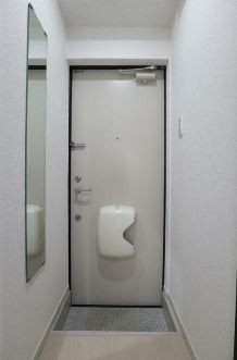 ※同仕様写真含む(玄関)