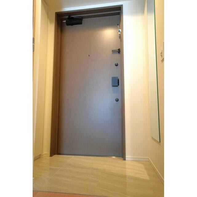 ※同仕様写真(玄関)