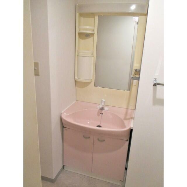 独立洗面化粧台（2304）(内装)