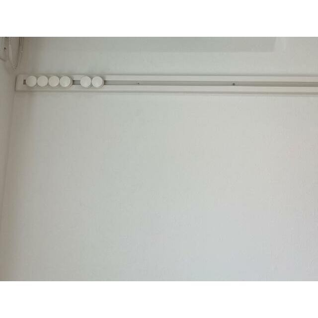 壁掛けハンガーレール有！