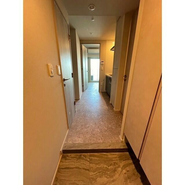 ※参考写真（同タイプ・別部屋）(玄関)