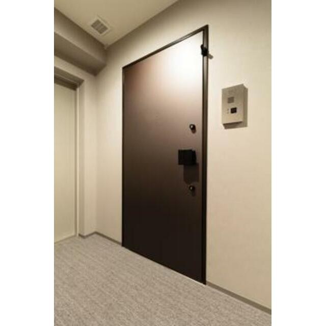 ※写真は同タイプ住戸です。(玄関)