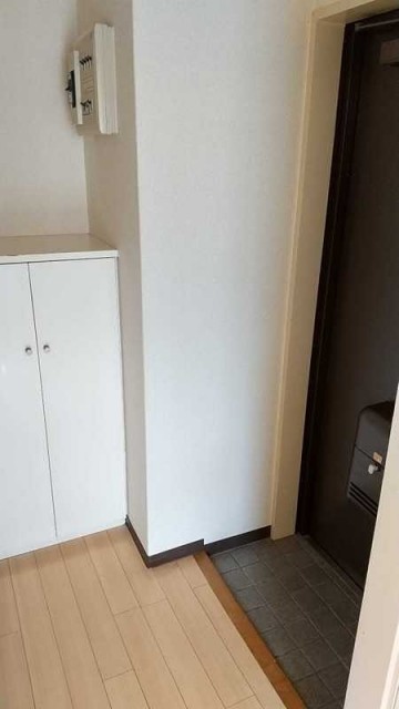 (玄関)