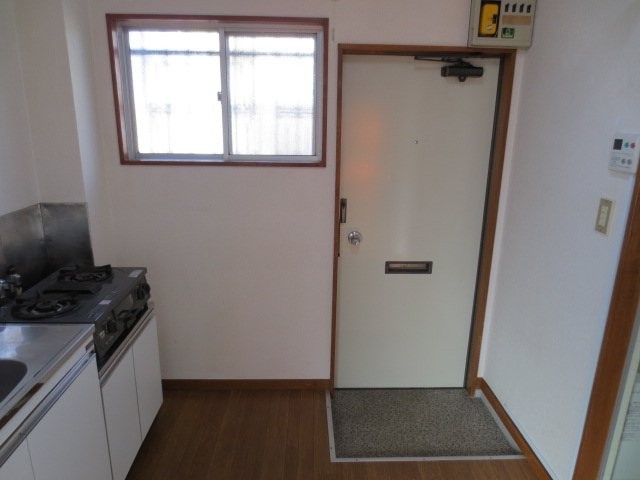 (玄関)