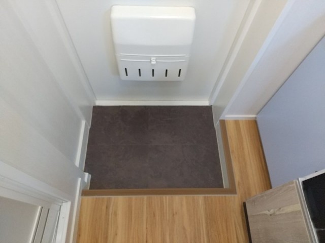 (玄関)