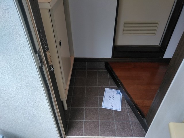 (玄関)